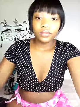 Snapshot of Young_Slut21 chatting on 7, 10, 2025 Young Slut21 online show from 7, 10, 2025