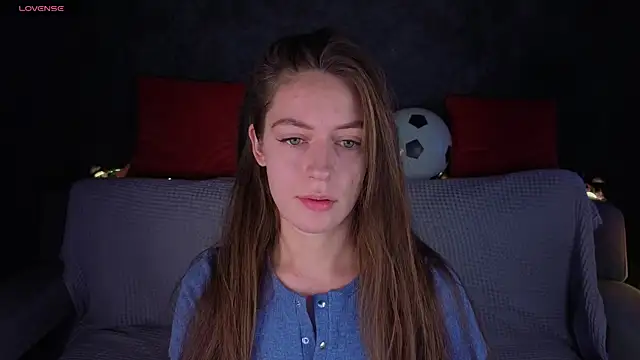 Snapshot of Agnes_Wells chatting on 15, 6, 2026 Agnes Wells online show from 15, 6, 2026