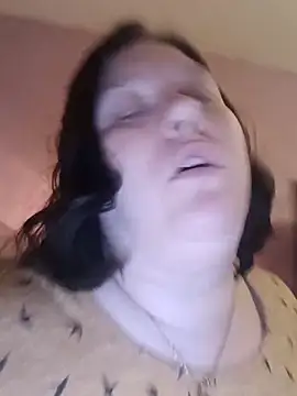 Feuchtekitty92xh online show from 3, 11, 2025