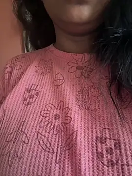 Snapshot of YOURMISTHI chatting on 18, 10, 2025 YOURMISTHI online show from 18, 10, 2025