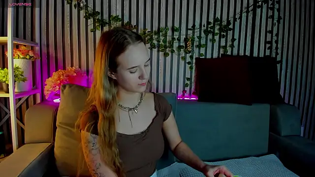 Snapshot of Casey_Sweeet chatting on 2, 2, 2026 Casey Sweeet online show from 2, 2, 2026