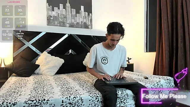 Snapshot of nextboywell1 chatting on 12, 5, 2026 nextboywell1 online show from 12, 5, 2026