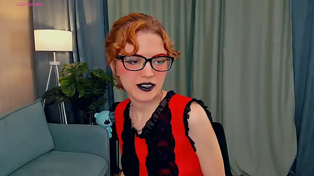 Snapshot of EdlinGathright chatting on 5, 10, 2025 EdlinGathright online show from 5, 10, 2025