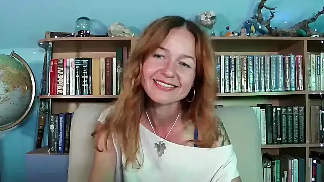 Foxilady357 online show from 11, 9, 2025