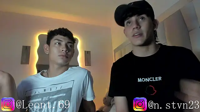 LoganTwink18 online show from 2, 4, 2026