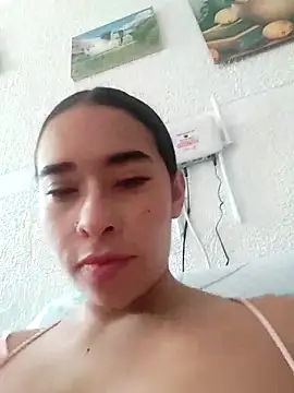 Snapshot of Valenn_fernandez chatting on 21, 4, 2026 Valenn fernandez online show from 21, 4, 2026