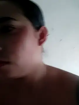 Snapshot of Valenn_fernandez chatting on 23, 4, 2026 Valenn fernandez online show from 23, 4, 2026