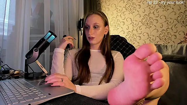 Snapshot of DarcySiren chatting on 24, 4, 2026 DarcySiren online show from 24, 4, 2026