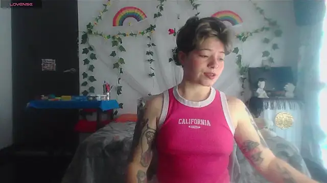 Snapshot of Mitsuha_gate chatting on 2, 4, 2026 Mitsuha gate online show from 2, 4, 2026