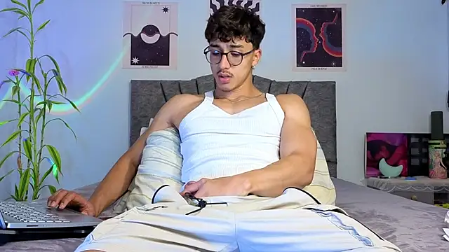 LatinReall online show from 10, 11, 2025