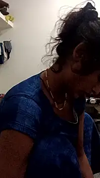 Snapshot of Guriya0076 chatting on 6, 10, 2025 Guriya0076 online show from 6, 10, 2025