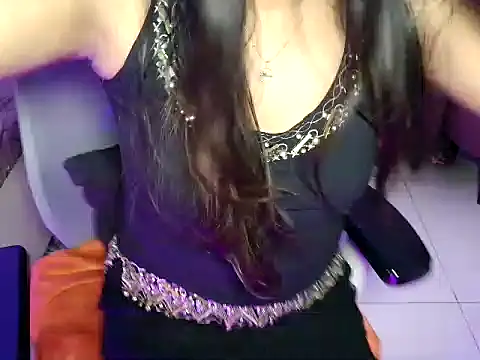 Snapshot of Haseen_Dilruba chatting on 10, 5, 2026 Haseen Dilruba online show from 10, 5, 2026