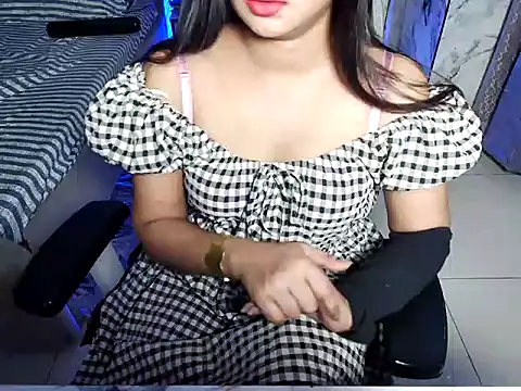 Snapshot of Haseen_Dilruba chatting on 20, 5, 2026 Haseen Dilruba online show from 20, 5, 2026