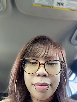 Snapshot of moan4mona chatting on 30, 6, 2026 moan4mona online show from 30, 6, 2026