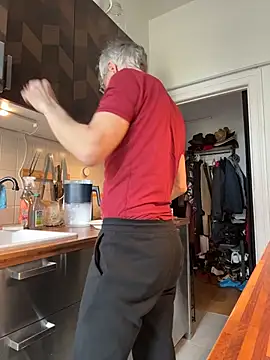 SexyLeon8 online show from 7, 4, 2026