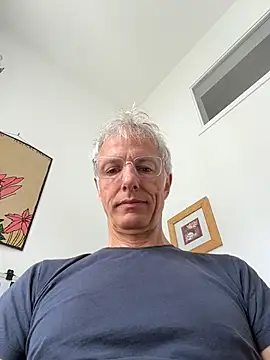 SexyLeon8 online show from 5, 6, 2026