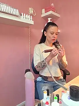 Snapshot of littleladyshelly chatting on 22, 4, 2026 littleladyshelly online show from 22, 4, 2026