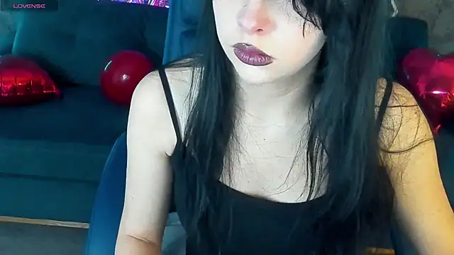 Snapshot of LiviaShy chatting on 9, 2, 2026 LiviaShy online show from 9, 2, 2026