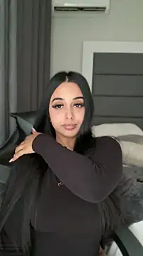 LilMisIndianx online show from 12, 4, 2026