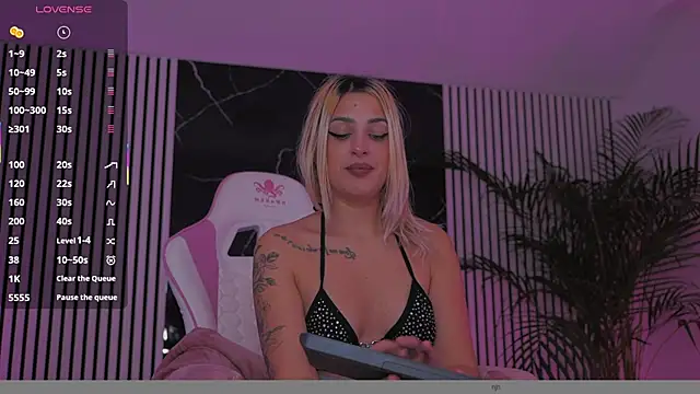 daisyblushh online show from 20, 12, 2025