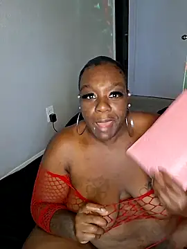 Snapshot of Thickkemzz41 chatting on 13, 10, 2025 Thickkemzz41 online show from 13, 10, 2025