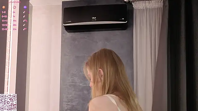 ElvinaRose online show from 3, 11, 2025