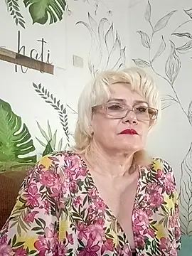 Snapshot of Catty_Lady chatting on 15, 6, 2026 Catty Lady online show from 15, 6, 2026