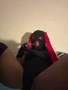 Snapshot of masked_doll_kashi chatting on 4, 12, 2025 masked doll kashi online show from 4, 12, 2025