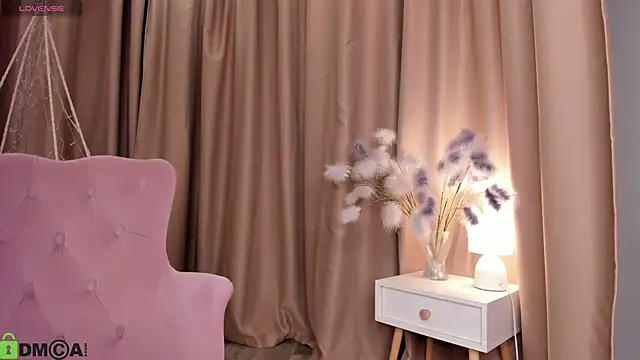 Naomi   Rias online show from 21, 11, 2025