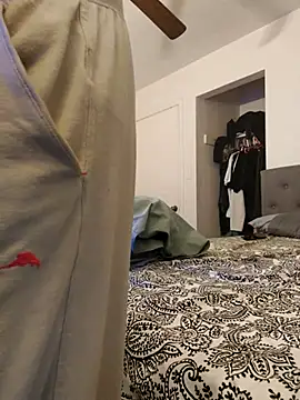 Snapshot of himNIGuys chatting on 5, 2, 2026 himNIGuys online show from 5, 2, 2026