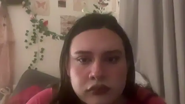 Snapshot of JenniferRobbie chatting on 29, 5, 2026 JenniferRobbie online show from 29, 5, 2026