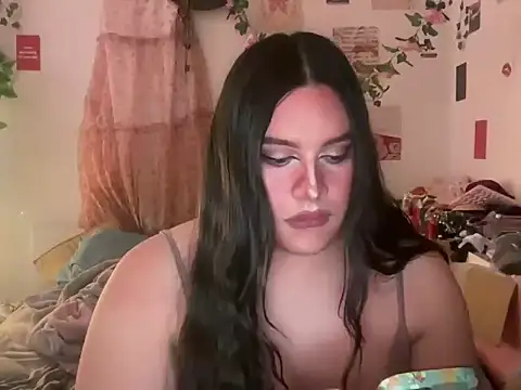 Snapshot of JenniferRobbie chatting on 5, 6, 2026 JenniferRobbie online show from 5, 6, 2026