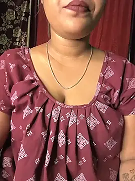 Miss Mayaa  online show from 8, 7, 2026