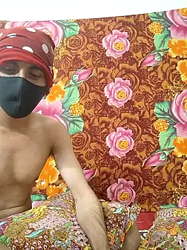 Seducing couple online show from 9, 9, 2025