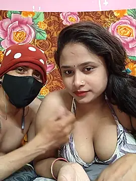 Snapshot of Seducing_couple chatting on 24, 4, 2026 Seducing couple online show from 24, 4, 2026