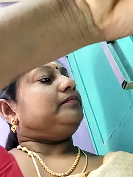 Snapshot of papukurty chatting on 1, 5, 2026 papukurty online show from 1, 5, 2026