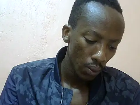 Snapshot of shadez94 chatting on 19, 10, 2025 shadez94 online show from 19, 10, 2025