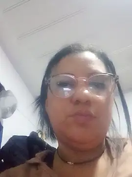 Snapshot of EDMIL31 chatting on 27, 9, 2025 EDMIL31 online show from 27, 9, 2025