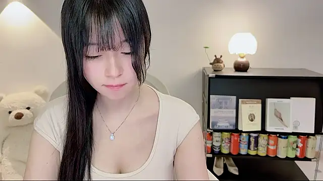 Snapshot of Onechestnut chatting on 25, 6, 2026 Onechestnut online show from 25, 6, 2026