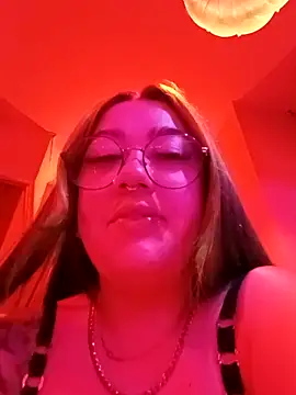 Snapshot of Dulcedeanis chatting on 5, 2, 2026 Dulcedeanis online show from 5, 2, 2026