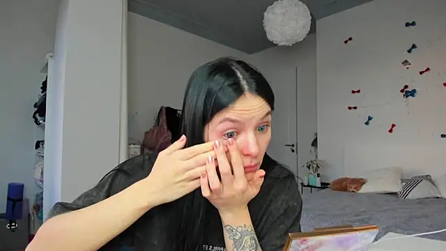 EwelynScott online show from 5, 2, 2026