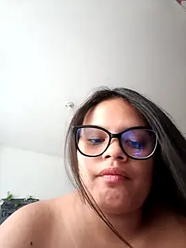 Snapshot of luluboobs9 chatting on 7, 2, 2026 luluboobs9 online show from 7, 2, 2026