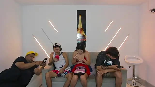 Snapshot of brutal_sex_room2k chatting on 13, 2, 2026 brutal sex room2k online show from 13, 2, 2026