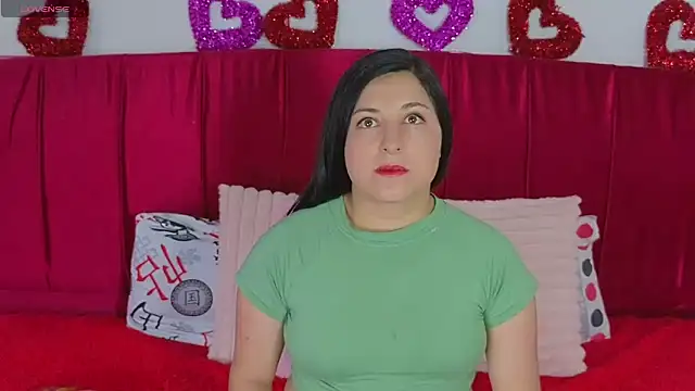 Snapshot of cuteeimy chatting on 5, 5, 2026 cuteeimy online show from 5, 5, 2026