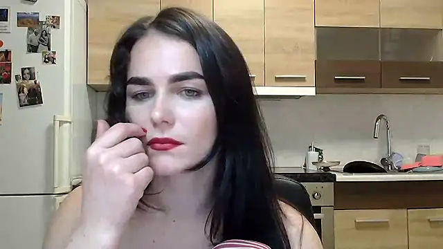 Silviaa a online show from 27, 10, 2025