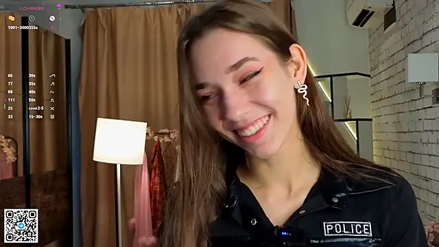 Snapshot of PetraHambelton chatting on 26, 9, 2025 PetraHambelton online show from 26, 9, 2025