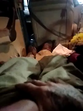 Snapshot of helldonk chatting on 25, 10, 2025 helldonk online show from 25, 10, 2025