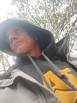 Snapshot of helldonk chatting on 30, 11, 2025 helldonk online show from 30, 11, 2025