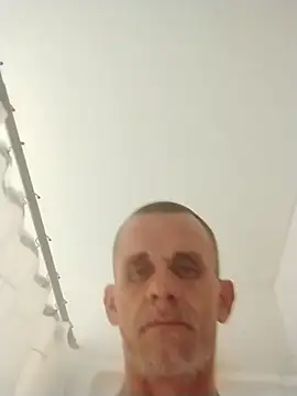 Snapshot of helldonk chatting on 18, 12, 2025 helldonk online show from 18, 12, 2025