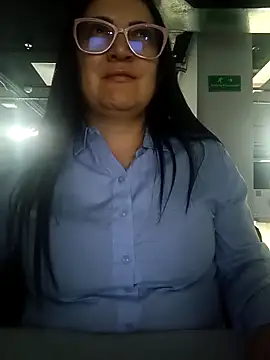 Snapshot of Romina693 chatting on 2, 10, 2025 Romina693 online show from 2, 10, 2025